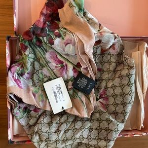 Gucci floral scarf